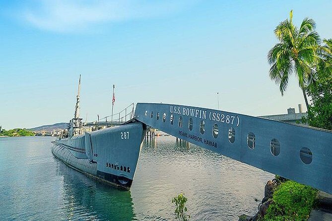 Arizona Memorial Pearl Harbor and Honolulu City Tour from Kona - Getting to Pearl Harbor smoothly: the flight + Navy boat flow