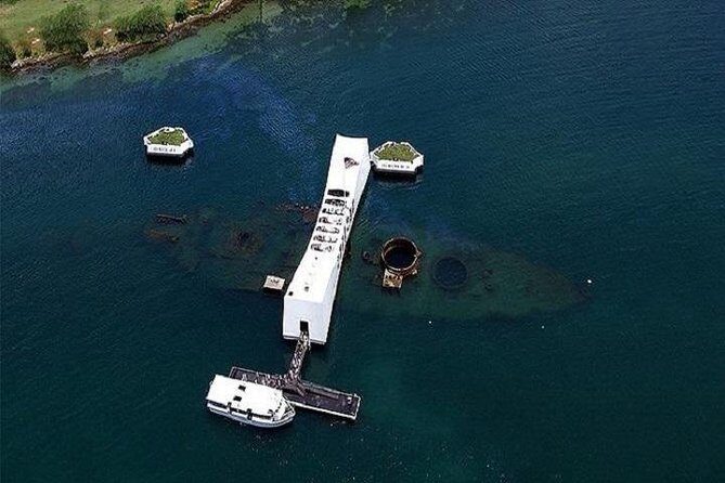 Complete Pearl Harbor Experience Tour from The Big Island - Morning Logistics in Honolulu: Pickup, Vehicle Comfort, and the Bag Fee