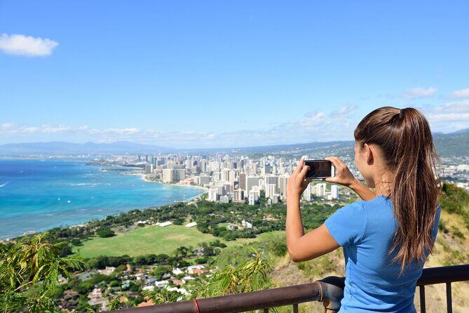 Diamond Head Hike Shuttle with Reservation Tickets Included - The drive through Waikiki and Kapiolani Park (what you actually get from it)