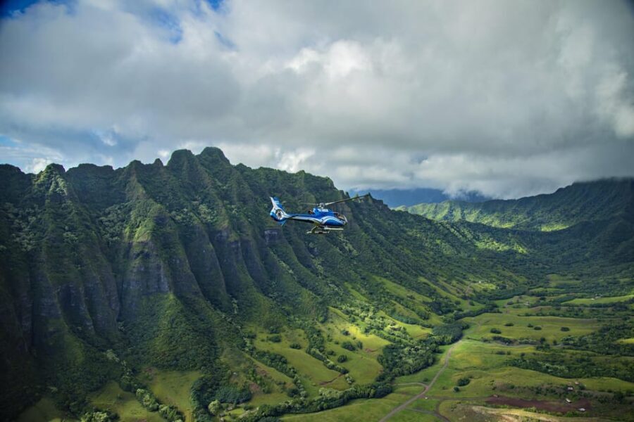 From Honolulu: Complete Oahu Island Helicopter Tour - Departing Honolulu: check-in basics that prevent stress
