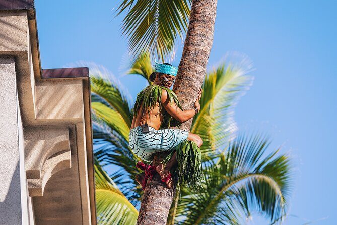 Honolulu: Ka Moana Lūʻau at Aloha Tower – Oceanfront Luau Show - Aloha Tower Location: Ocean Views and a Straightforward Start