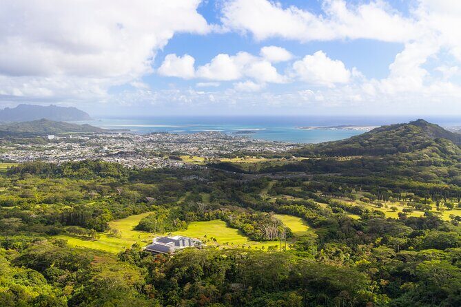 Oahu Grand Circle Island and Haleiwa Tour: 9-Hr Deluxe Experience - Haleiwa: lunch and shopping time that isn’t too short