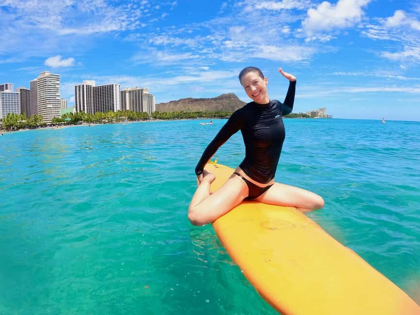 Oahu: Waikiki Beginner Private Surf Lesson- Female Guide - The 20–30 minute sand lesson: where beginners get real confidence