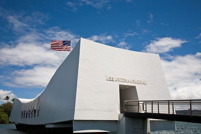 Premium Pearl Harbor Small Group Tour with Lunch - No-bag security and ID rules: pack smarter, not heavier