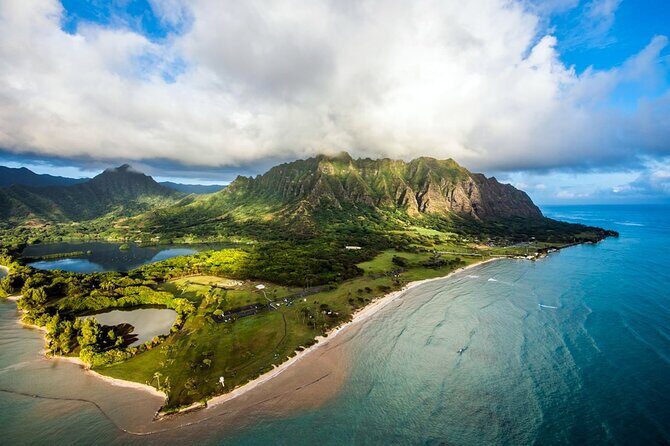 Royal Crown of Oahu - 60 Min Helicopter Tour - Doors Off or On - Ka‘a‘awa Valley and Sacred Falls: the close-up that hits hardest
