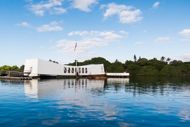 VIP tour to Pearl Harbor Arizona Memorial - Stop 1 at Pearl Harbor Visitor Center: the film that sets the stage