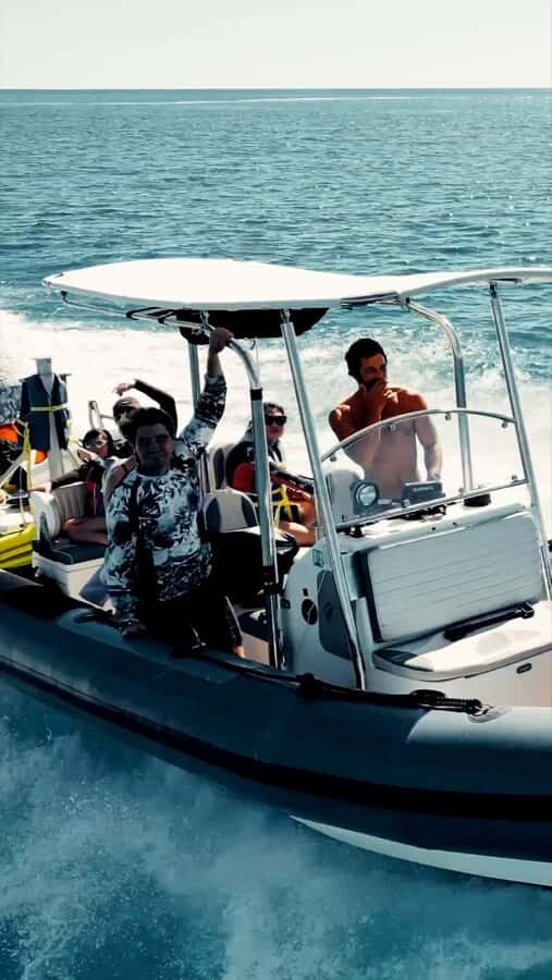 Waikiki: Turtle Canyon Snorkel Tour with Small Group - Getting to Kewalo Basin and boarding the Zodiac (Pier C style)
